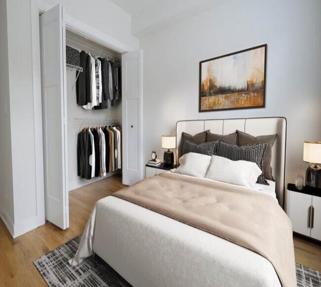 Building Photo - 2203 W Eastwood Ave