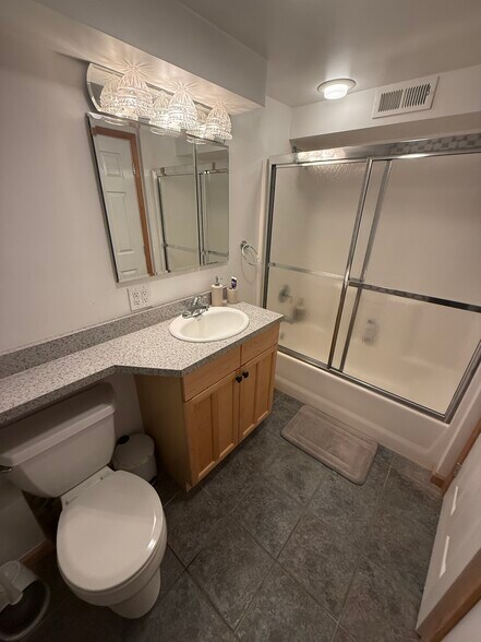 Bathroom - 306 S 193rd St