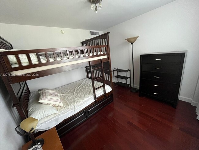 Building Photo - 5161 Collins Ave