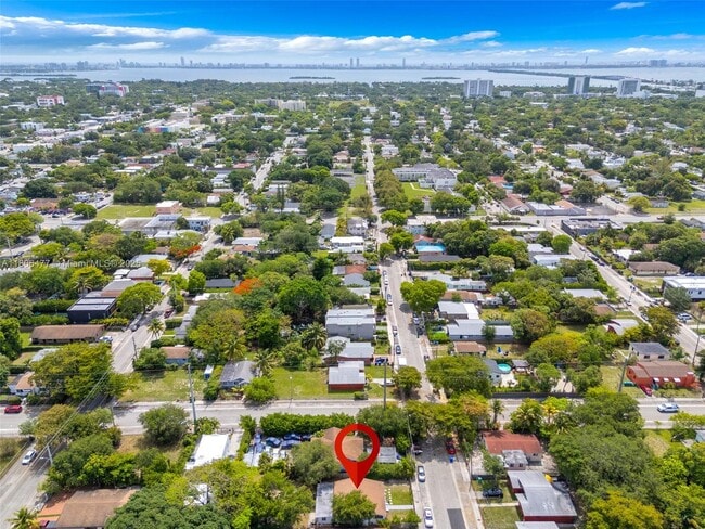 Building Photo - 315 NW 50th St