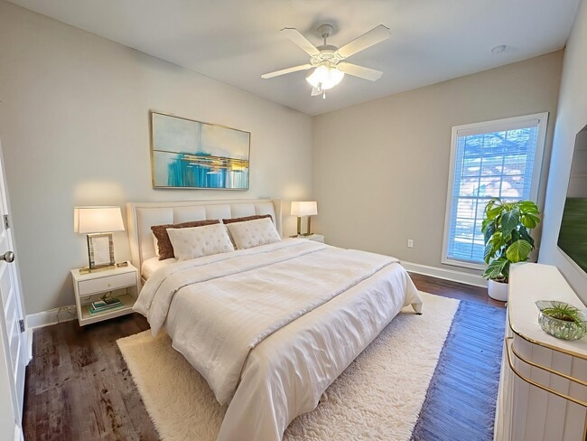 Building Photo - 35 Grove Cir