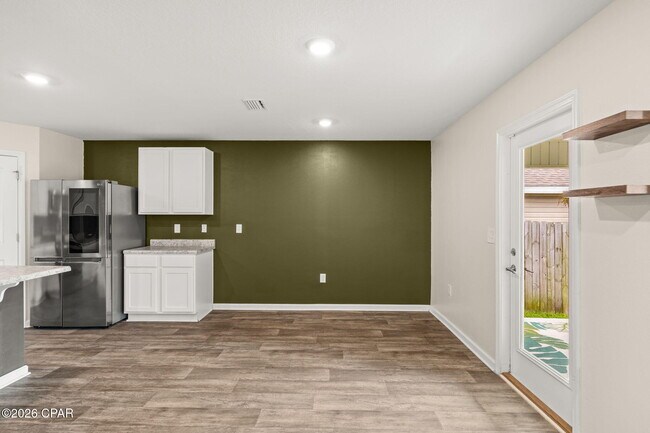 Building Photo - 7292 Ellie B Dr