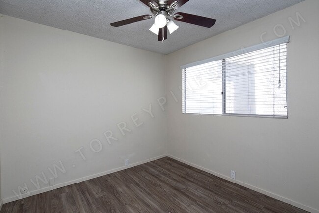 Building Photo - 1 MONTH FREE ~ 2BR w/ Parking in Pacific Beach