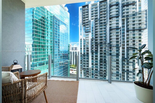 Building Photo - 300 Biscayne Blvd Way