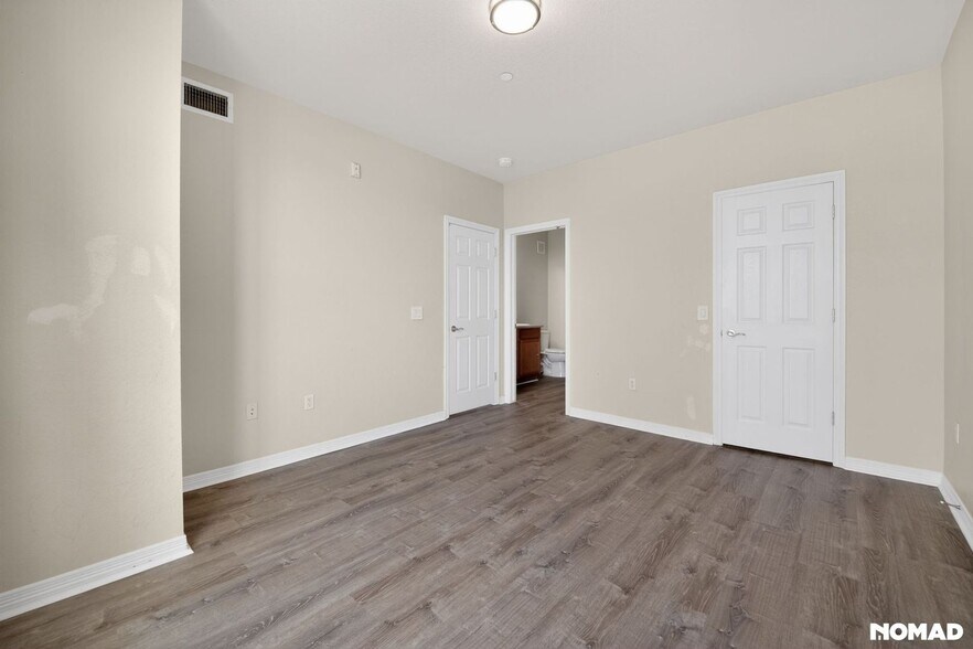 Building Photo - 7222 S Blackhawk St