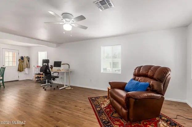 Building Photo - 2019 E Silver St