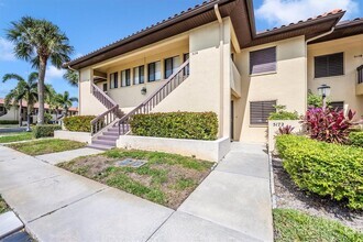 Building Photo - 5172 Lake Village Dr
