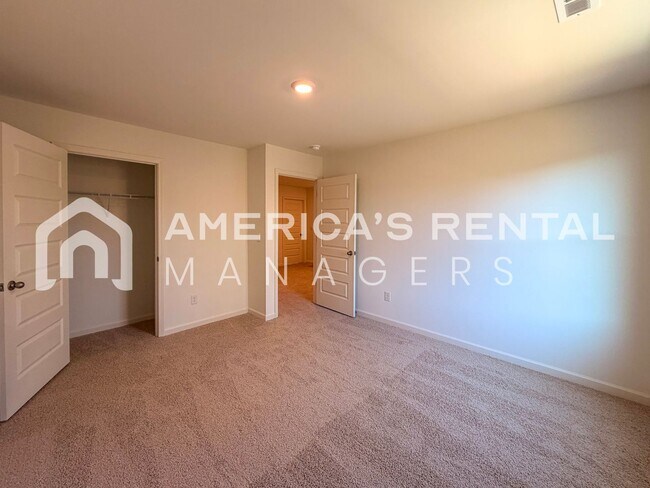 Building Photo - Spacious Two-Story Living at Doss Ferry in Kimberly, AL - Available NOW! DEPOSIT PENDING!!