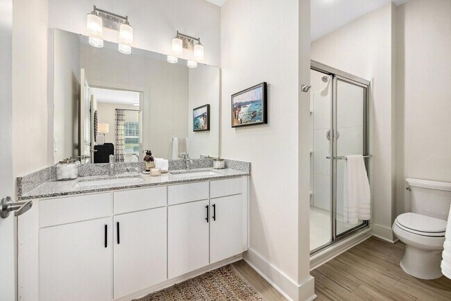 Building Photo - 1109 Augusta Dr