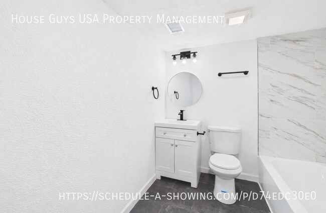 Building Photo - 12006 Smalley Ave