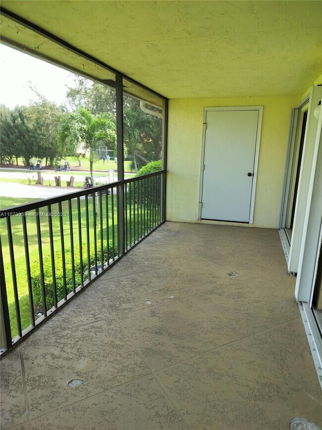 Building Photo - 1002 Keystone Dr