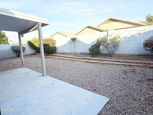 Building Photo - 11550 E Contessa St