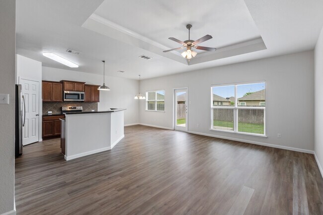 Building Photo - 8011 Fieldstone Dr