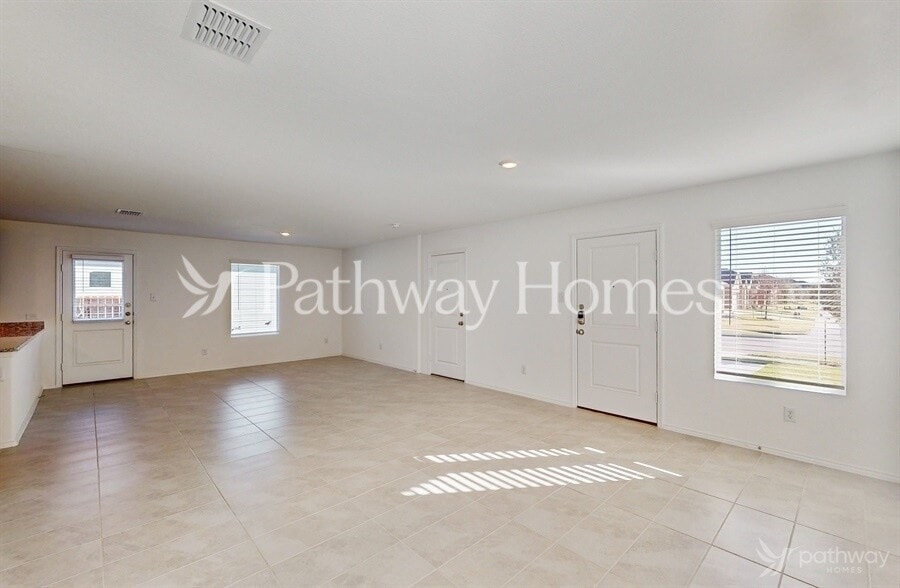 Building Photo - 8801 Red Fox Trl