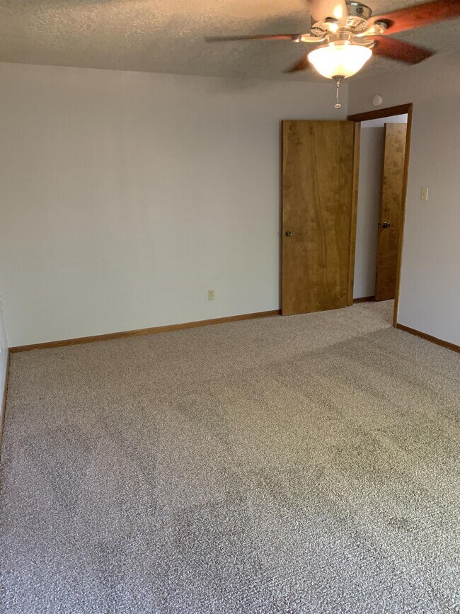 Building Photo - 603 Cache Cove Ct