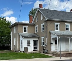 Building Photo - 711 Vine St