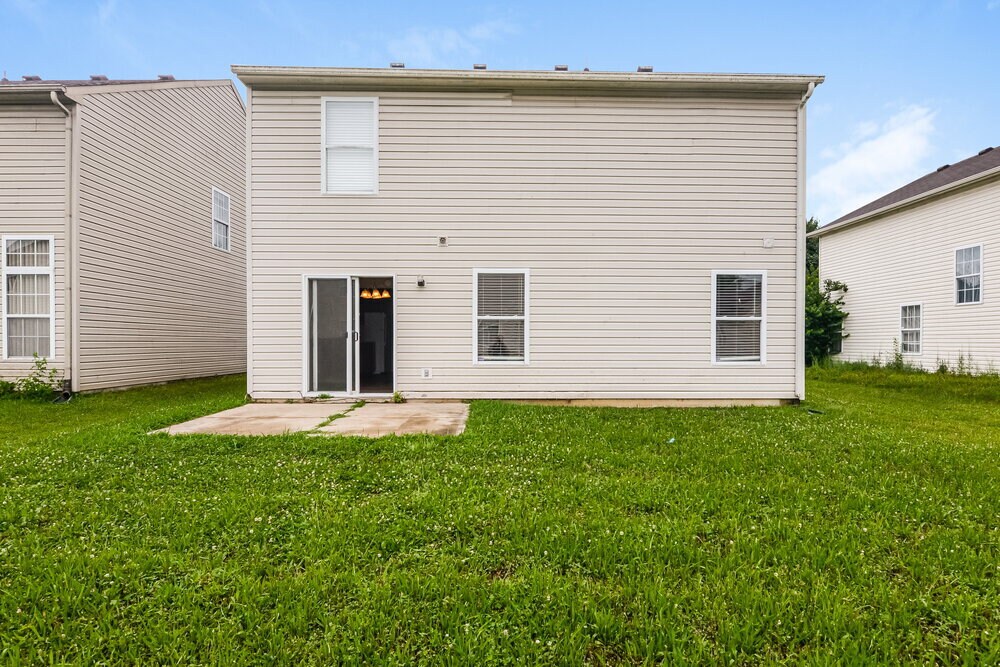 Building Photo - 4261 Village Bend Dr