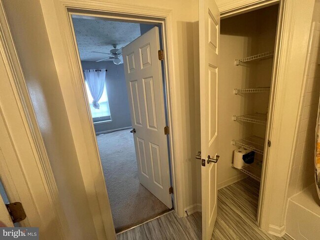 Building Photo - 2503 Amber Orchard Ct W