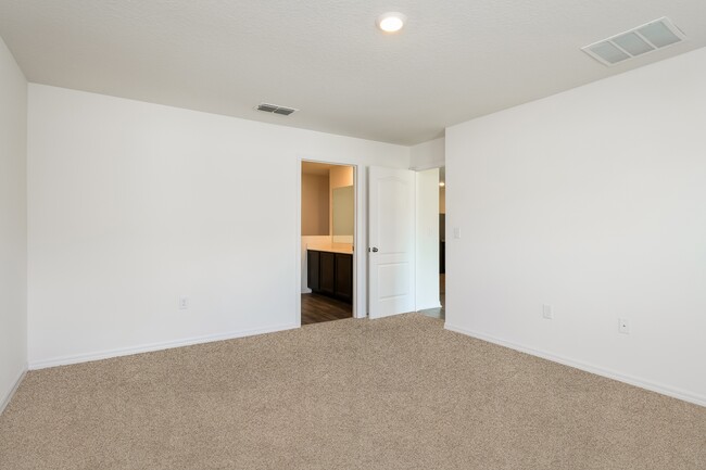 Building Photo - 509 Kensington View Dr