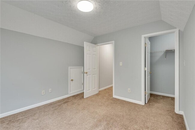 Building Photo - 3337 Baymount Way