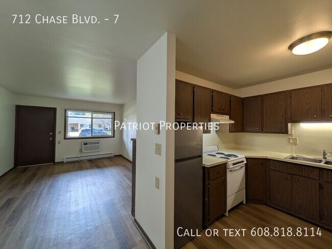 Primary Photo - 712 Chase Blvd