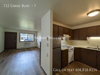 Building Photo - 712 Chase Blvd