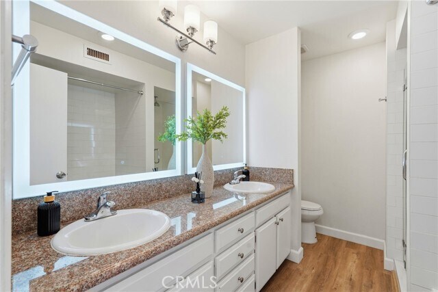 Building Photo - 1433 S Beverly Dr