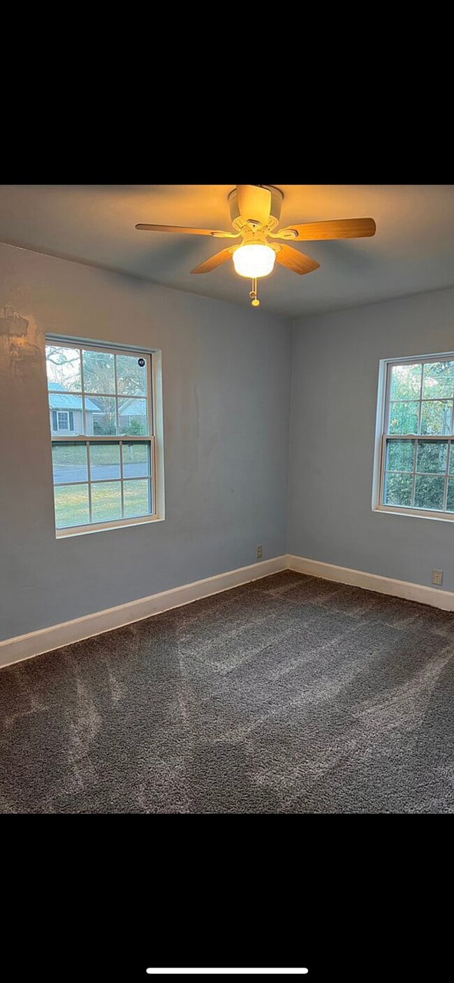 Building Photo - 511 Avondale Ct