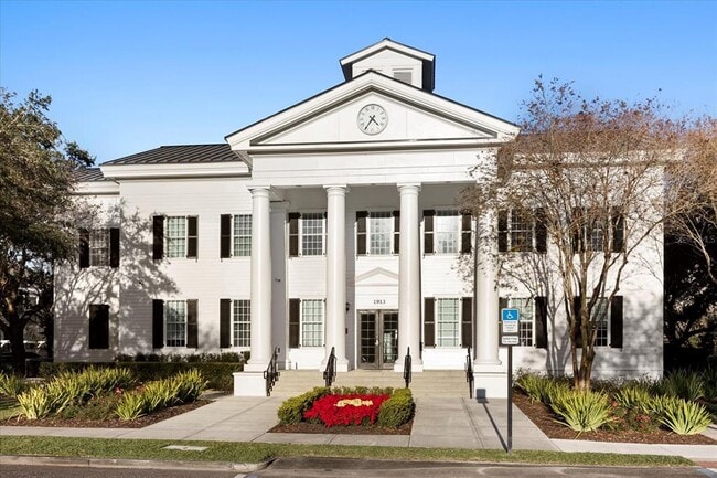 Building Photo - 1316 Lake Baldwin Ln