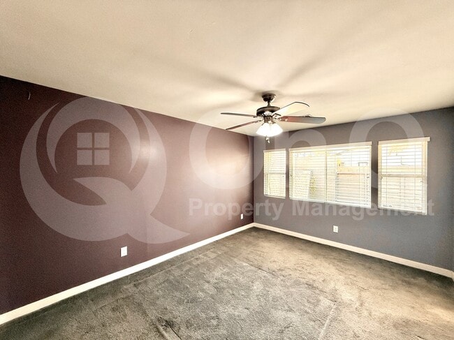 Building Photo - 925 W McDowell Rd