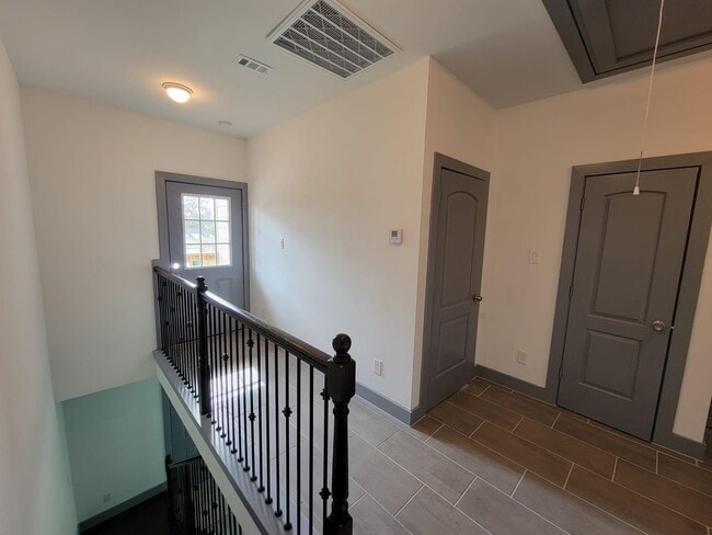 Building Photo - 8939 Judwin St