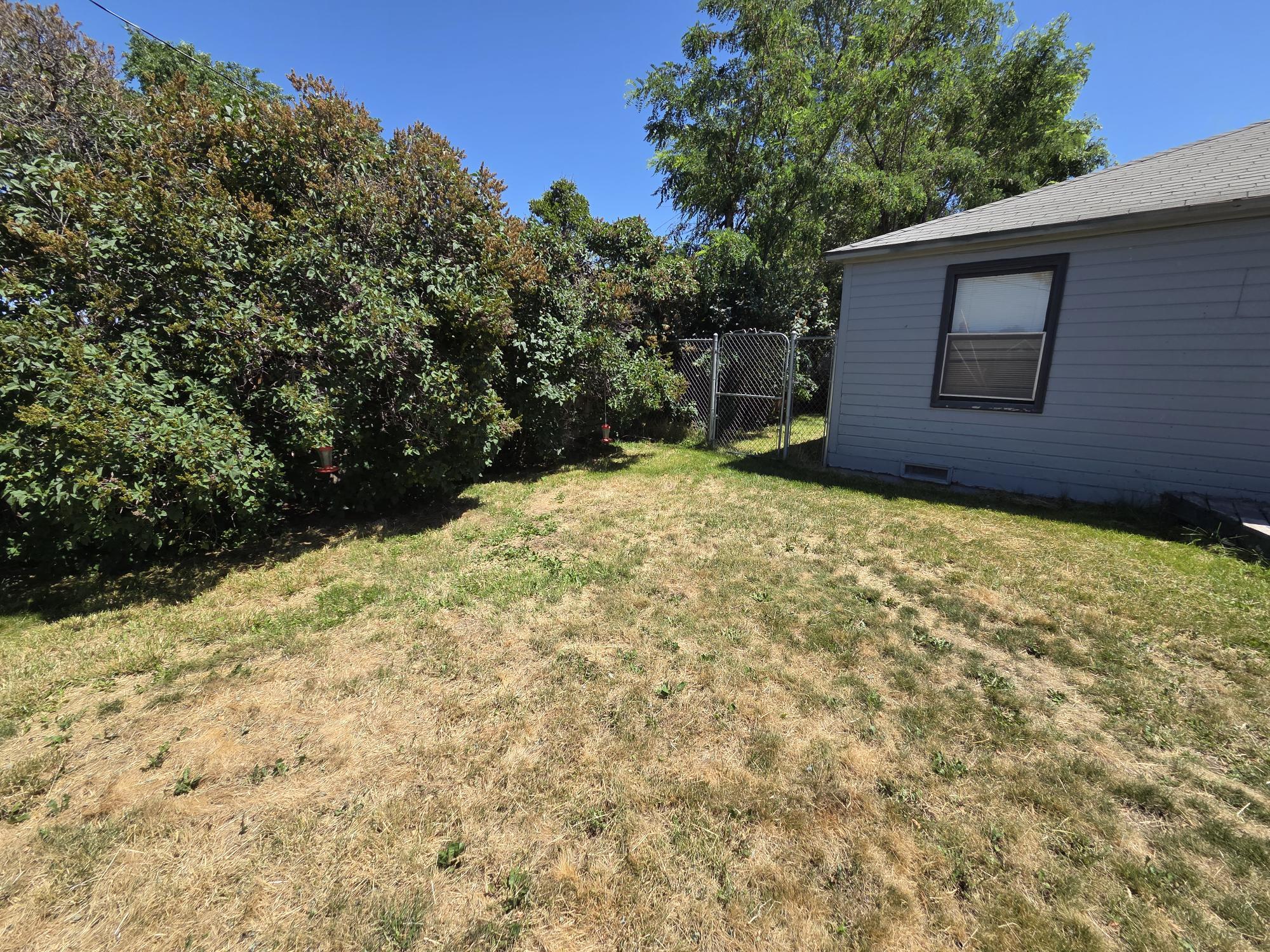 Building Photo - 420 N Mattson Dr