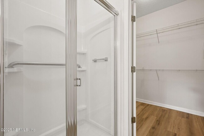 Building Photo - 12301 Kernan Forest Blvd