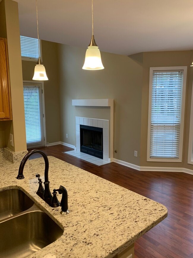 Building Photo - Charming 3BR/2.5BA Cul-de-Sac Home in Sought-After Avensong Community!