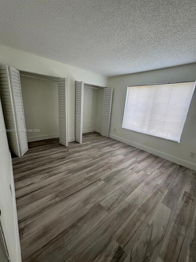 Building Photo - 20424 NW 15th Ave