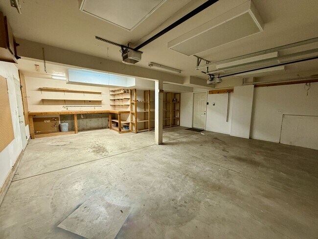 Building Photo - Remodeled 4 Bed 3 Bath Indian Trail Home w...
