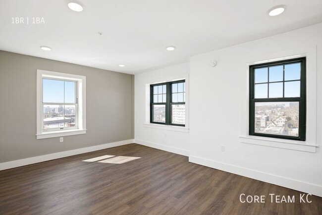 Building Photo - One bedroom in Midtown