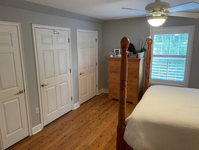 Building Photo - 8970 Eagles Ridge Dr