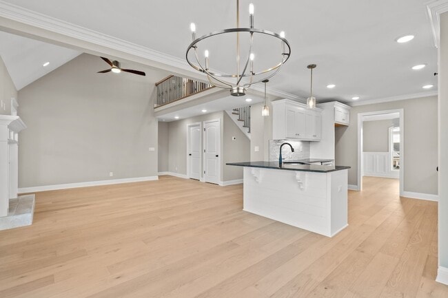 Building Photo - 1113 Joe Martin Ln