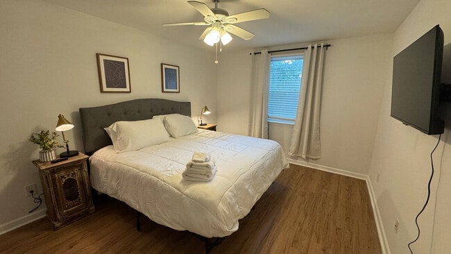 Building Photo - 2018 Morningside Dr