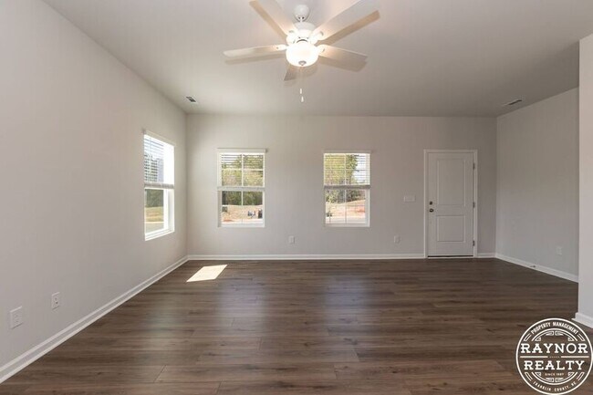 Building Photo - 44 Plantation Dr