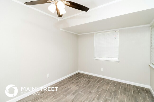 Building Photo - 1103 Johns Dr