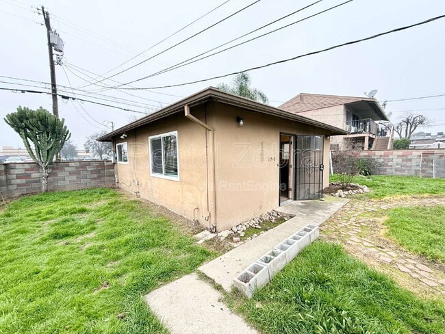 Building Photo - 1248 W 19th St