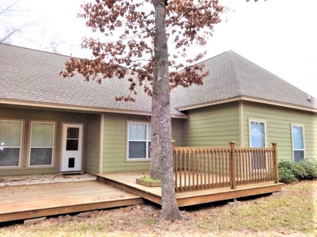 Building Photo - 12424 Red Stag Ct