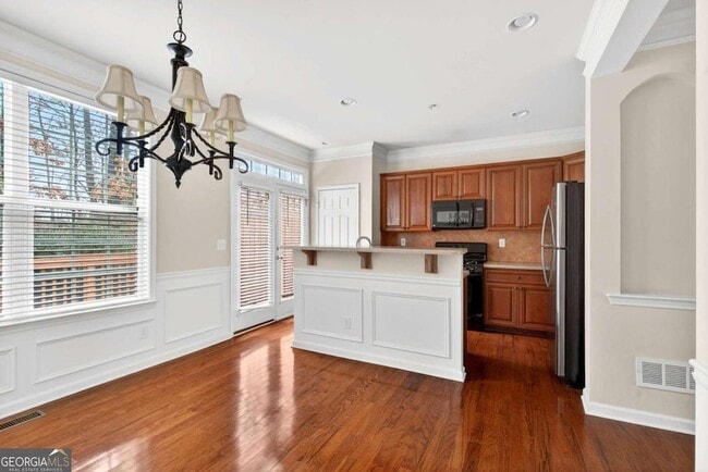 Building Photo - 438 Tioram Ln SE