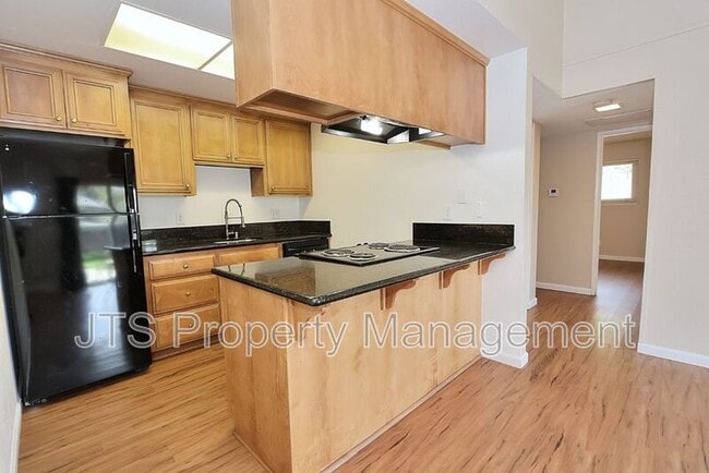 Building Photo - 8856 N Winding Way