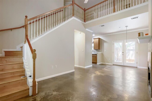 Building Photo - 15314 Oklahoma St