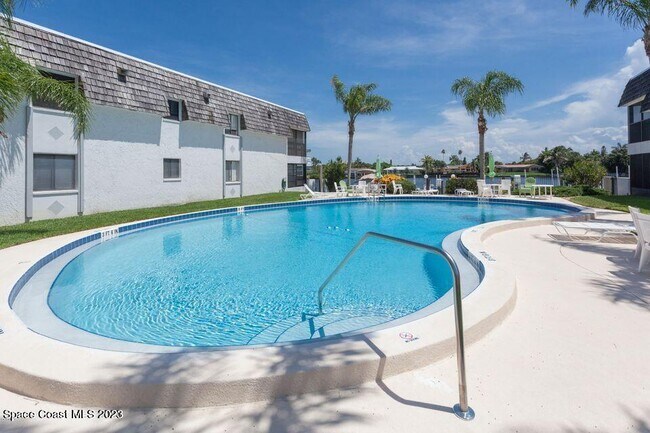Building Photo - 205 S Banana River Blvd