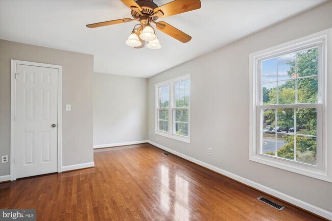 Building Photo - 14634 Battery Ridge Ln