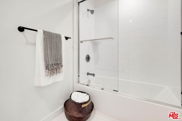 Building Photo - 3400 Sunset Blvd